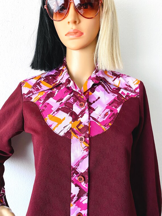 Vintage Polyester Button Up | Abstract Blouse | G… - image 6