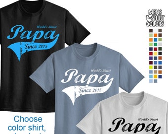 World's Finest Papa - Personalisiert w/ Year - Herren T-Shirt Tolles Geschenk zum Vatertag oder zum neuen Papa! Wir führen die Größen S - 5XL in 30 Farben!
