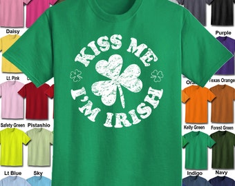 Küss mich ich wir führen Iren - Shamrock Design T-Shirt - Erwachsene Unisex - Größen S - 5XL in 30 Farben!