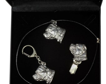 NEW, Staffordshire Bull Terrier, dog keyring, necklace and clipring in casket, DELUXE set, limited edition, ArtDog