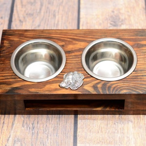 Comedero con bajorrelieve para perros de la colección ARTDOG -Perro salchicha