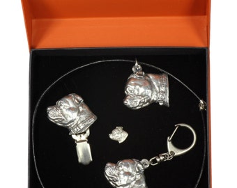 NEW, Staffordshire Bull Terrier, dog keyring, necklace, pin and clipring in casket, PRESTIGE set, limited edition, ArtDog