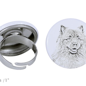 Ring with a dog- Keeshond