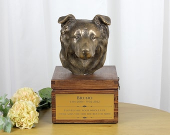 Border Collie urn for dog's ashes, Urn with engraving and sculpture of a dog, Urn with dog statue and engraving, Custom urn for a dog