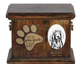 Urn for dog’s ashes with ceramic plate and description - Black And Tan Coonhound (157), ART-DOG Cremation box, Custom urn.