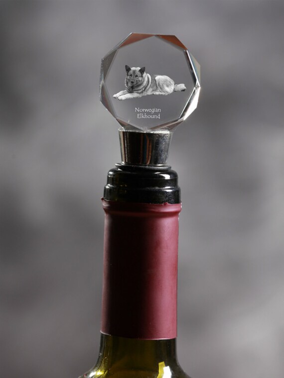 Chien Délan Norvégien Gris Bouchon De Cristal De Vin Avec Le Chiende Vin Et Des Amants De Chiende Haute Qualité Don Exceptionnel