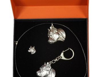 NEW, American Staffordshire Terrier, dog keyring, necklace and pin in casket, PRESTIGE set, limited edition, ArtDog