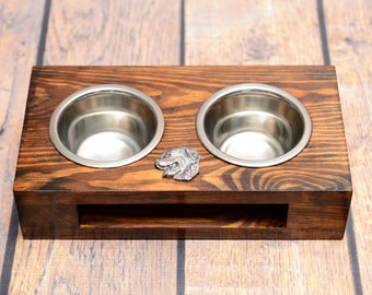 A dog’s bowls with a relief from ARTDOG collection -Bernese Mountain Dog