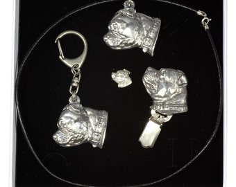 NEW, Staffordshire Bull Terrier, dog keyring, necklace, pin and clipring in casket, ELEGANCE set, limited edition, ArtDog