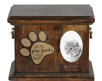 Urn for cat ashes with ceramic plate and sentence - Highland Lynx, ART-DOG Cremation box, Custom urn.
