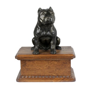 Exklusiv Bestattungsurne für sterbliche Überreste des Hundes mit einer Statue der Französische Bulldogge mother, Relief und Inschrift.