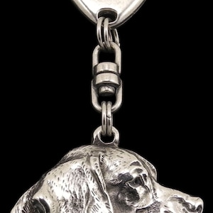Beagle, Tricolour Beagle, dog keyring, keychain, limited edition, ArtDog . Dog keyring for dog lovers