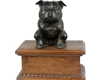 Staffordshire Bull Terrier Urn for Dog Ashes, Personalized Memorial with Statue, Urn with Sculpture, Urn for dog's ashes