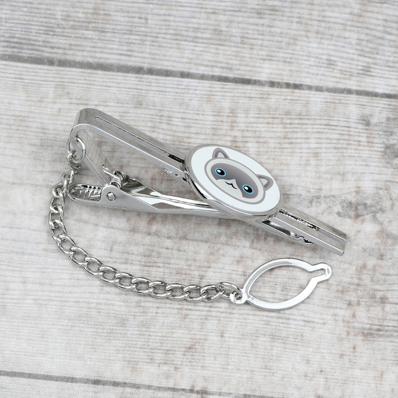 A tie pin with a Ragdoll Men\u2019s jewelry A new collection with the cute Art-dog cat