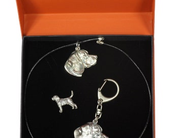 NEW, Beagle, dog keyring, necklace and pin in casket, PRESTIGE set, limited edition, ArtDog . Dog keyring for dog lovers