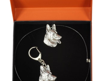 NEW, German Shepherd, dog keyring and necklace in casket, PRESTIGE set, limited edition, ArtDog . Dog keyring for dog lovers