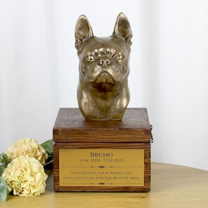 Boston Terrier urn for dog&#39;s ashes, Urn with engraving and sculpture of a dog, Urn with dog statue and engraving, Custom urn for a dog