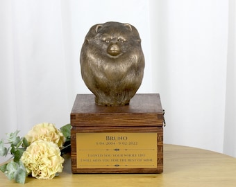 Pomeranian urn for dog's ashes, Urn with engraving and sculpture of a dog, Urn with dog statue and engraving, Custom urn for a dog