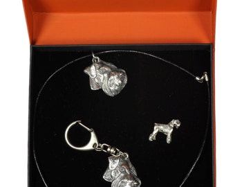 NEW, Schnauzer, dog keyring, necklace and pin in casket, PRESTIGE set, limited edition, ArtDog . Dog keyring for dog lovers