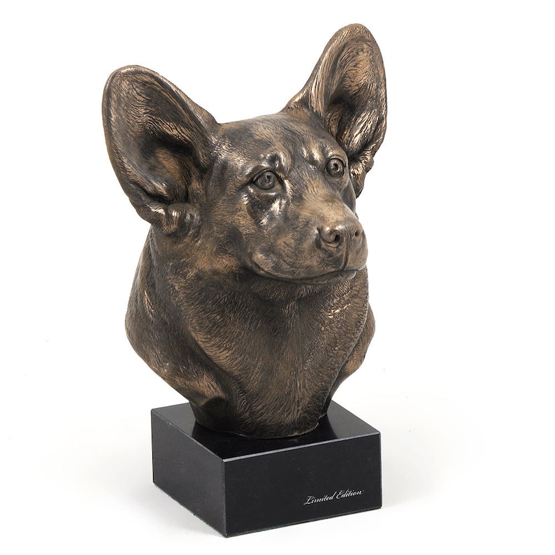 corgi dog statue