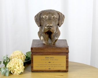 Labrador Retriever urn for dog's ashes, Urn with engraving and sculpture of a dog, Urn with dog statue and engraving, Custom urn for a dog