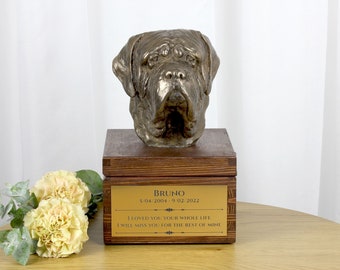 English Mastiff urn for dog's ashes, Urn with engraving and sculpture of a dog, Urn with dog statue and engraving, Custom urn for a dog