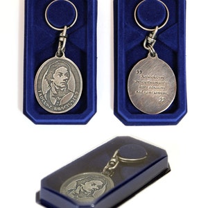 Kosciuszko - silver plated, patina coated keyring coming in an elegant box.