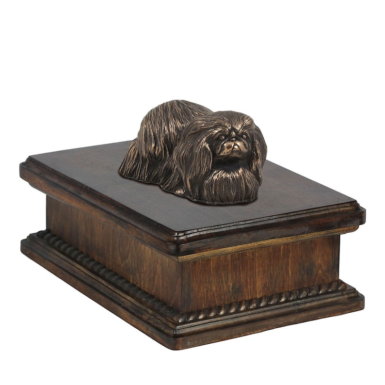 New model Cremation box ART-DOG Exclusive Urn for dog\u2019s ashes with a Pekingese statue Custom urn.