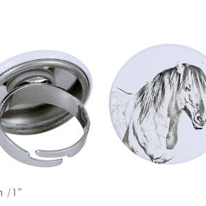 Ring with a horse - Henson