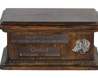 Urn for dog’s ashes with relief and sentence with your dog name and date - Dachshund longhaired, ART-DOG. Low model.