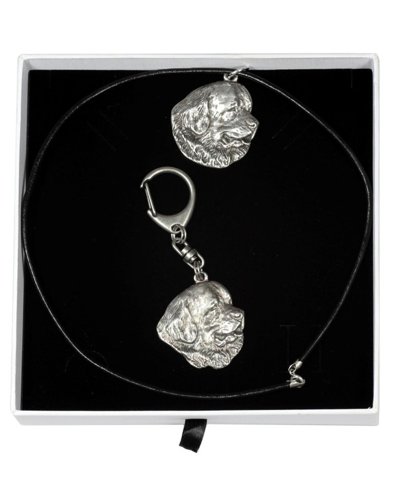 limited edition NEW The Gentle Giant Newfie Newf dog keyring and necklace in casket ArtDog Newfoundland ELEGANCE set