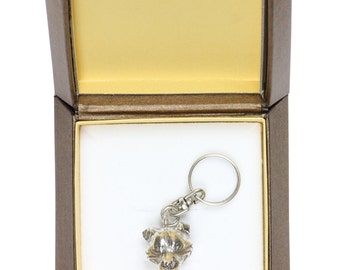 NEW, English Staffordshire Bull Terrier (3D medallion), dog keyring, key holder, in casket, limited edition, ArtDog