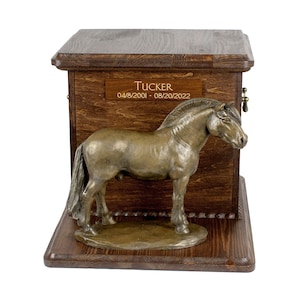 Fjordpaard grote urn voor paardenas, Op maat te maken urn, Urn voor paard met standbeeld, Paardengedenkteken met beeldhouwwerk