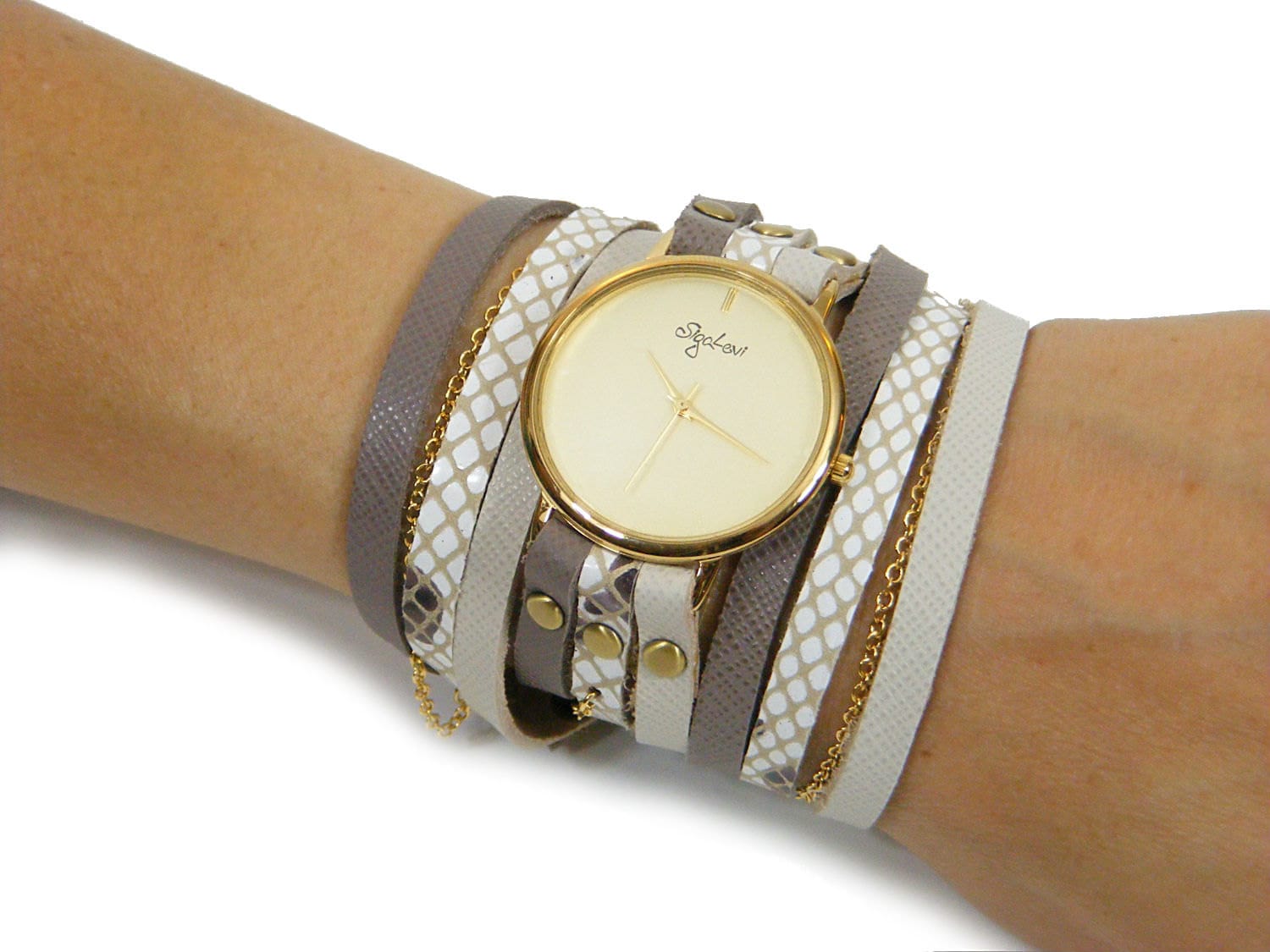Leather Wrap Watch: Women