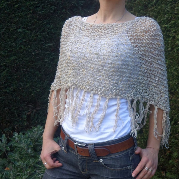 Strickmuster – Fransen-Capelet, Boho-Chic-Poncho, Sommer-Schulterüberzug