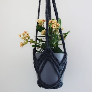 PDF Knitting PATTERN - Chevron Plant Pot Hanger/ Terrarium/ Macrame Boho Decor/ Houseplants, Succulents, Trailing Plants Holder