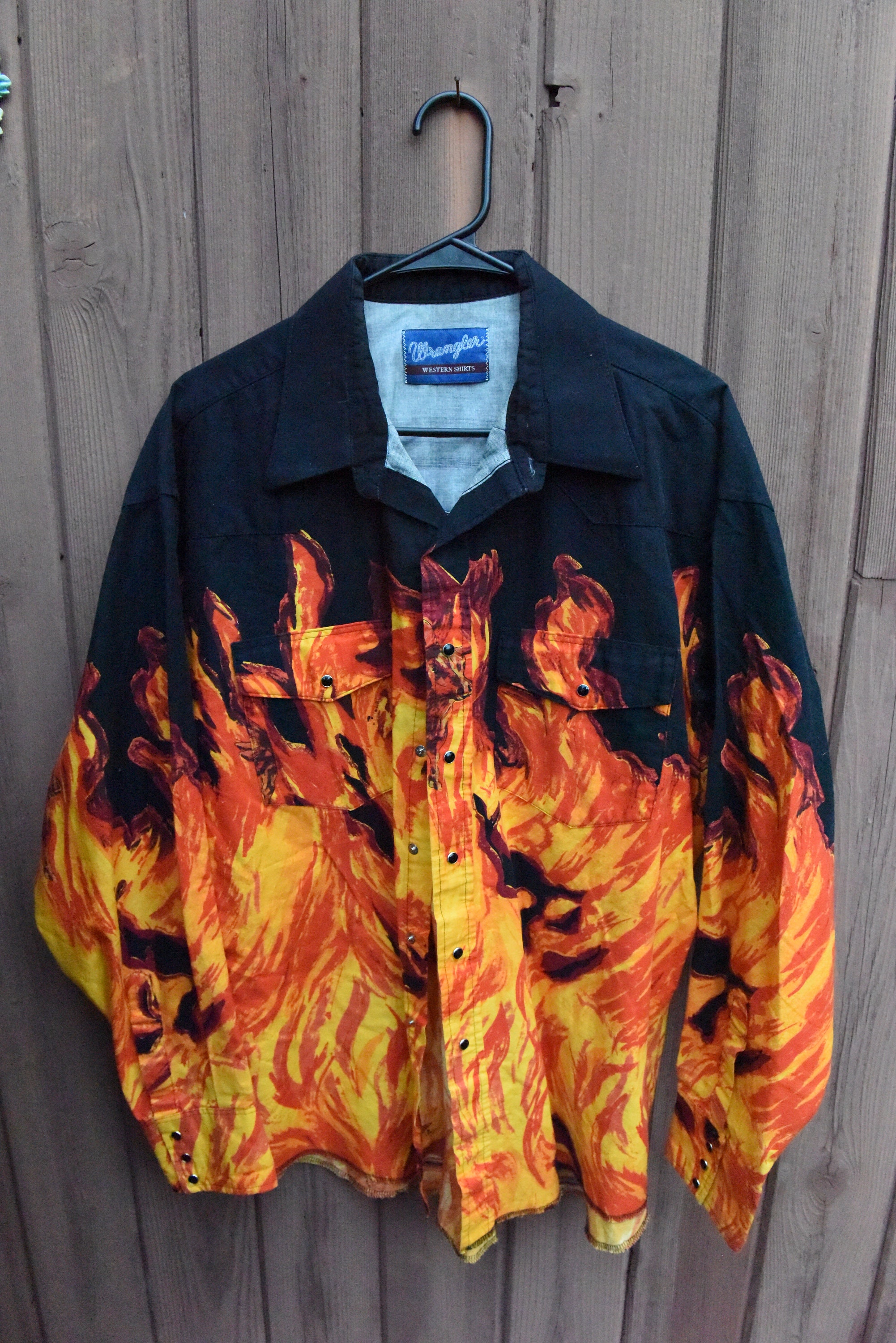 Vintage Flame Button Up Shirt. Large — TopBoy