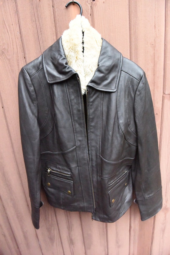 Vintage Black Genuine Leather Jacket 90s with Shee