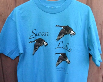 Vintage Single Stitch Swan Lake Wildlife T-Shirt Size Large