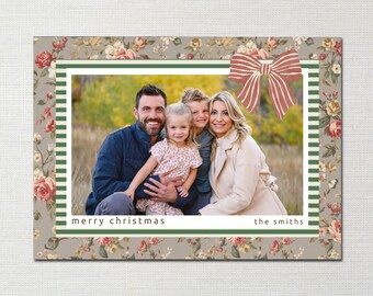Plantilla de tarjeta navideña con foto, estilo floral Grandmillennial (Canva editable 5x7)