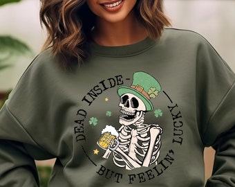 Dead inside but feeling lucky - distressed style funny novelty St Patrick's day gift sweater sweatshirt jumper Irish 4 leaf clover skeleton