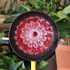 Red Glass Flower Yard Art,Glass Yard Art Flower,Recycled Glass Flower,Glass Garden Flower,Glass Yard Flower,Glass Flower Yard Art