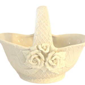 Ivory Capodimonte Rose Basket,Porcelain Basket with 3D Roses,Ivory Porcelain Basket,Roses Decor,Victorian Ceramic Basket,3D Roses Lattice