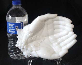 Westmoreland Milk Glass Hands,Soap Dish,Coin Dish,Keys dish,Rings Dish,Decorative Dish,Westmoreland Glass,Business Card Holder,Trinket Dish