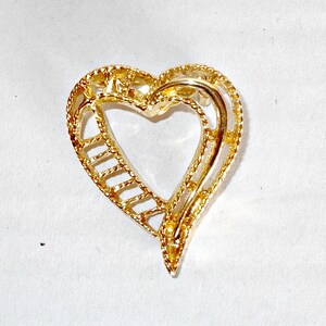 Gerrys Gold Heart Pin,Gold Heart Pin,Gold Heart Scarf Pin,Gerrys Pin,Gold Heart Lapel Pin,Gold Heart Suit Pin,Gerry Gold Heart Brooch,Heart