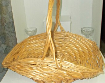 Large Wicker Basket,Large Square Wicker Basket,Large Twig Basket,Blonde Basket,Blonde Wicker Basket,Wicker Basket With Handle,Wicker Basket