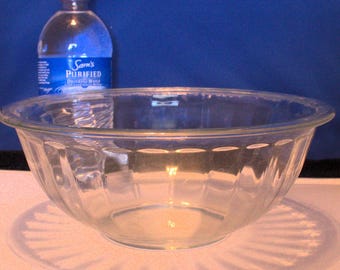Ribbed Glass Serving Bowl,Clear Rib Glass Bowl by Pyrex,Clear Glass Serving Bowl,Storage Glass Serving Bowl,Pyrex Rib Glass Bowl,Clear Bowl