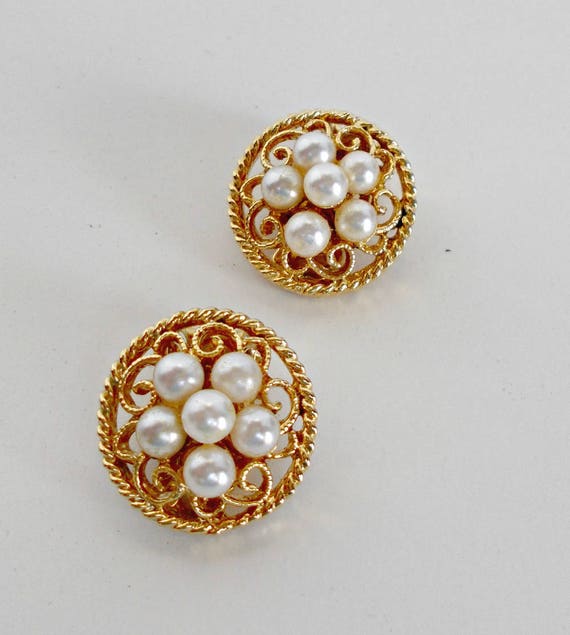 Round Gold Pearl Clip Earrings,Gold Pearl Clip Ea… - image 1