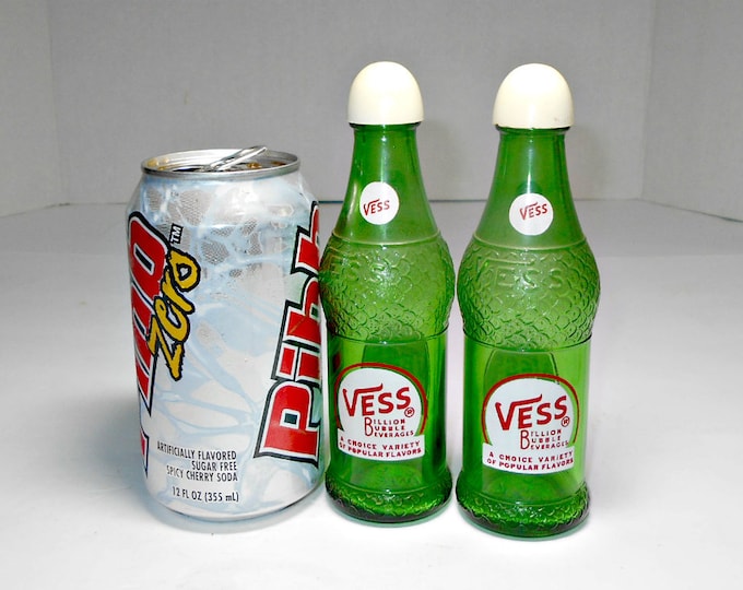 Vess Salt and Pepper Shakers,salt and Pepper Shakers Vess, Green Bottle