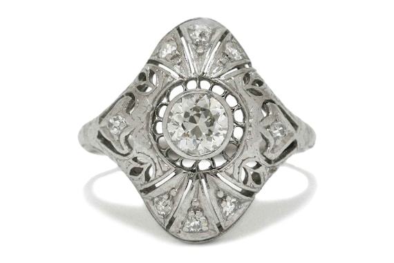 Antique Art Deco Platinum Filigree Diamond Engagement Ring